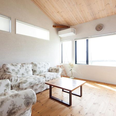 南葉山 - Seaside Cabin In Minami-Хаяма Экстерьер фото